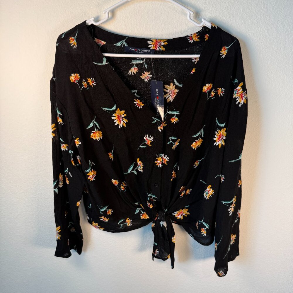 One Love Black Floral Long Sleeve Twist Top Sz M Boho Romantic Feminine